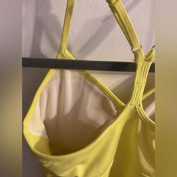 Aerie size small workout cami with built in bra cups - Picture 6 of 8